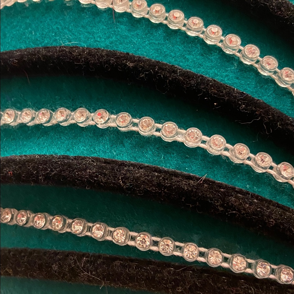 Stunning Asymmetrical Vintage Wool Church Hat in Green Black with Rhinestones. - Picture 7 of 8